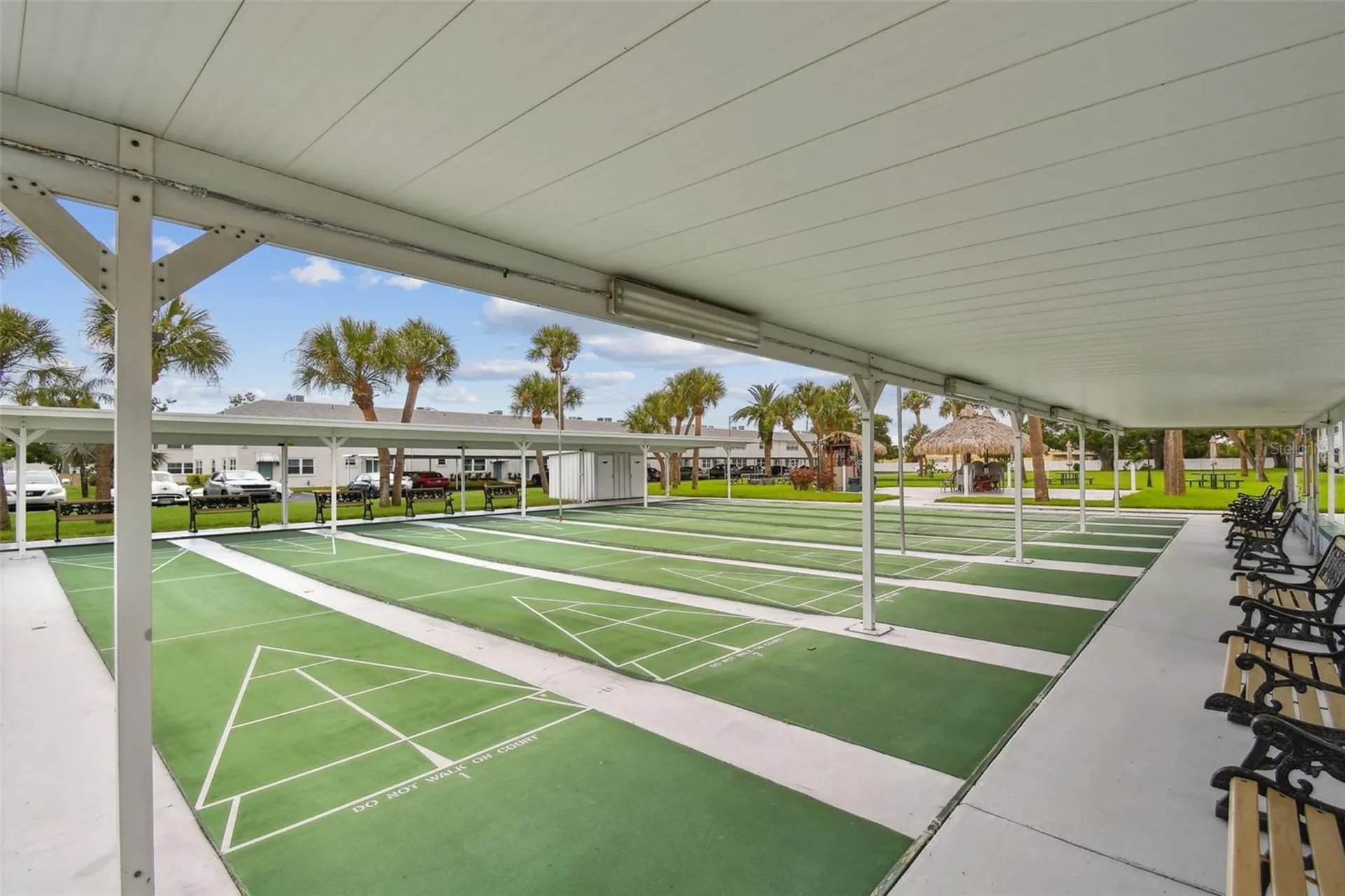 5286 81st Street N St Petersburg FL 33709