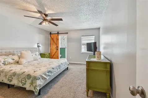 5286 81st Street N St Petersburg FL 33709