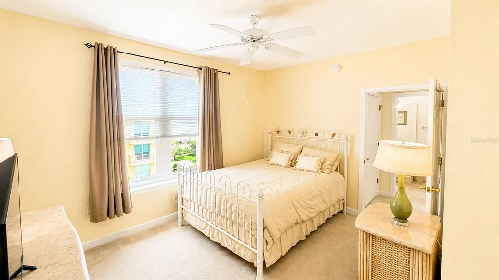 750 N Tamiami Trail Sarasota FL 34236