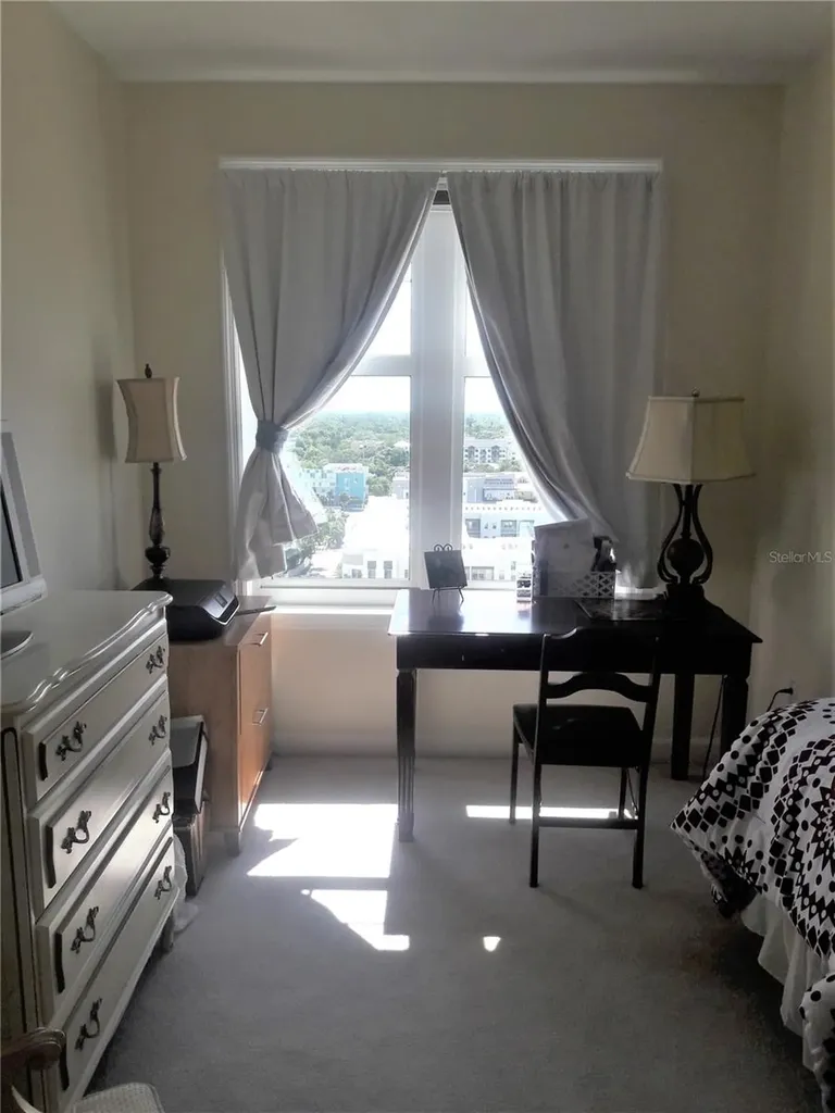 750 N Tamiami Trail Sarasota FL 34236