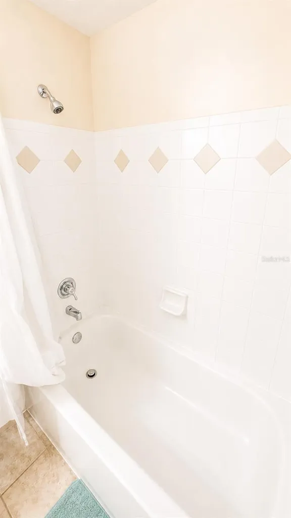 750 N Tamiami Trail Sarasota FL 34236
