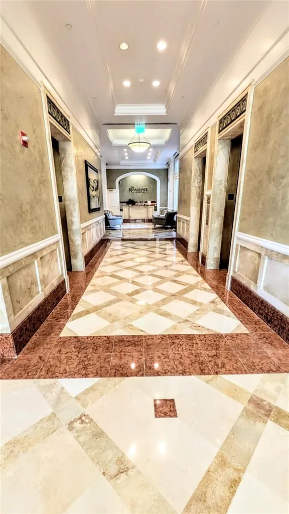 750 N Tamiami Trail Sarasota FL 34236