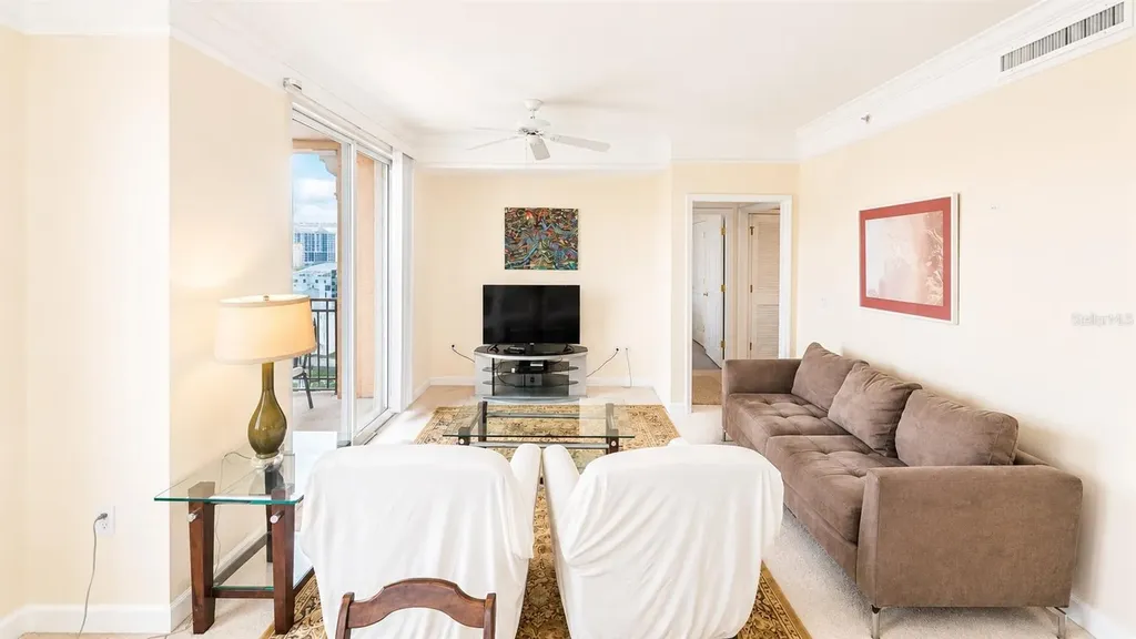 750 N Tamiami Trail Sarasota FL 34236