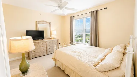 750 N Tamiami Trail Sarasota FL 34236