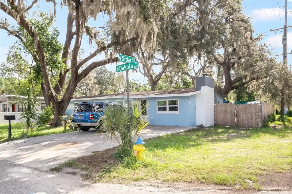 8101 N Dakota Avenue Tampa FL 33604