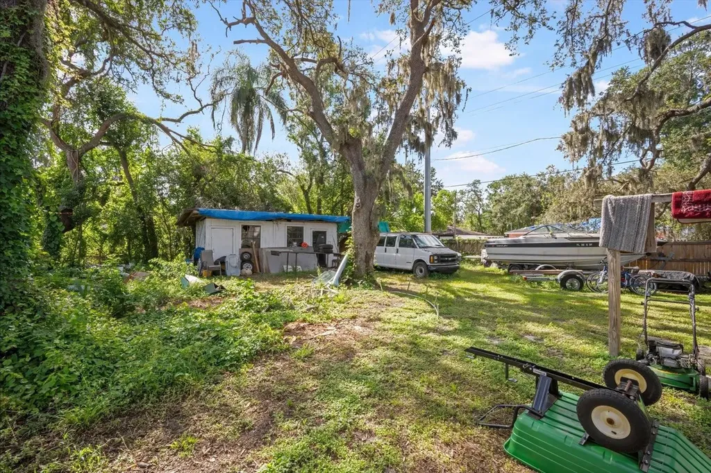 8101 N Dakota Avenue Tampa FL 33604
