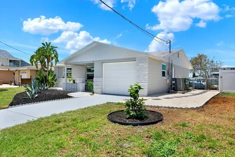 13739 Lavender Avenue Hudson FL 34667
