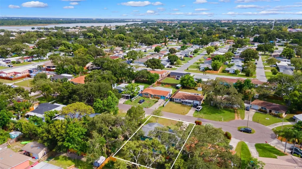 11115 101st Avenue Seminole FL 33772