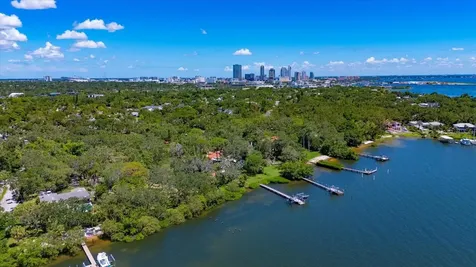 2660 Driftwood Road S St Petersburg FL 33705