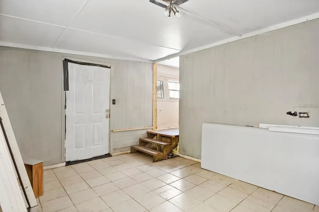 506 Roosevelt Avenue Masaryktown FL 34604