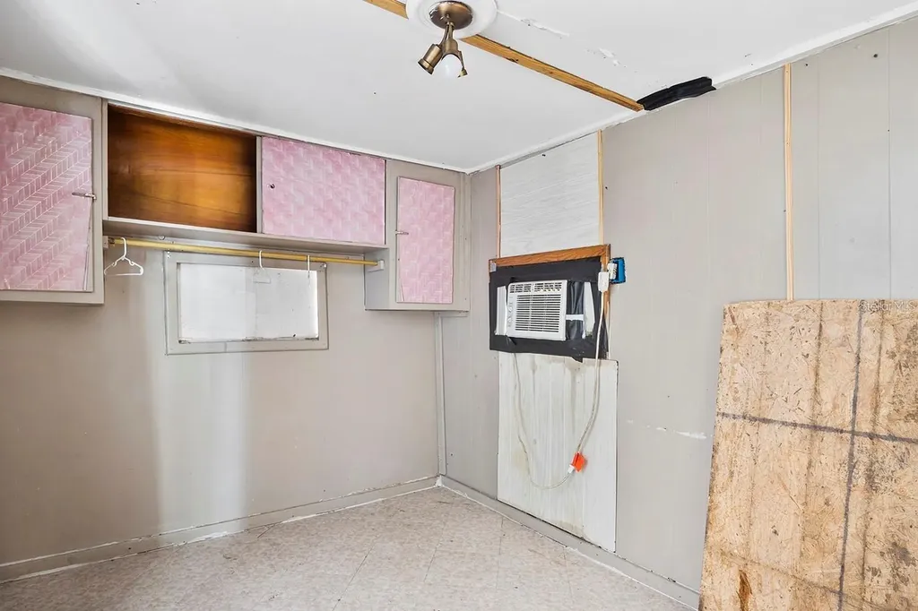 506 Roosevelt Avenue Masaryktown FL 34604