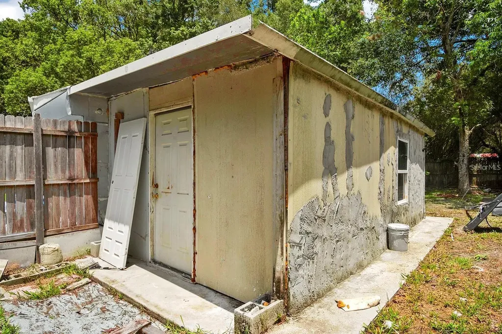 506 Roosevelt Avenue Masaryktown FL 34604