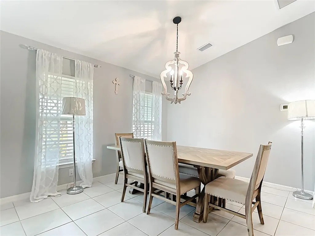 2713 Embassy Road North Port FL 34291