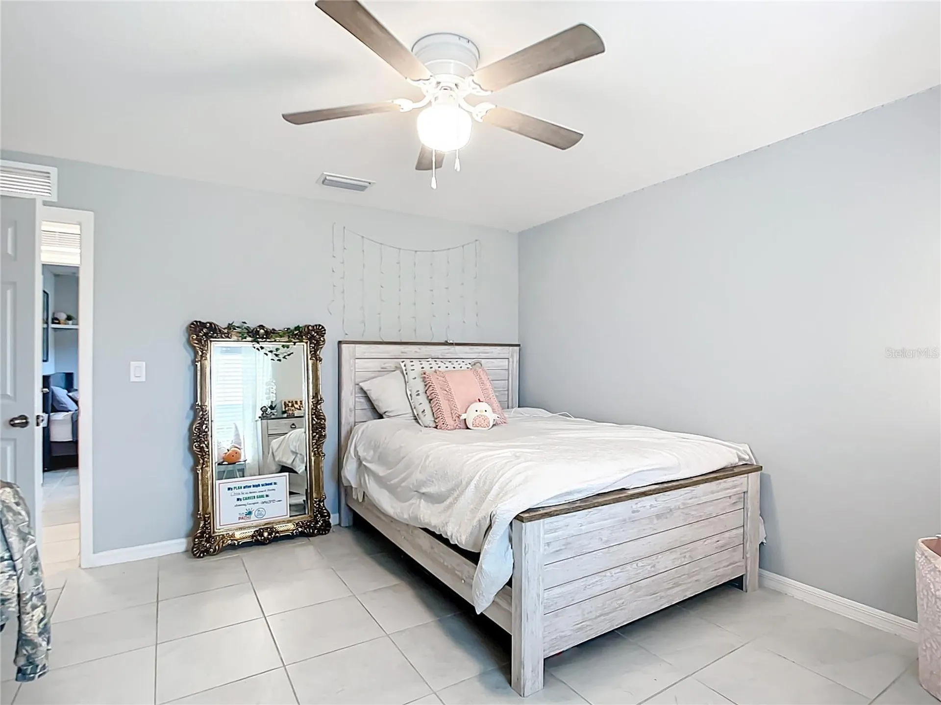 2713 Embassy Road North Port FL 34291