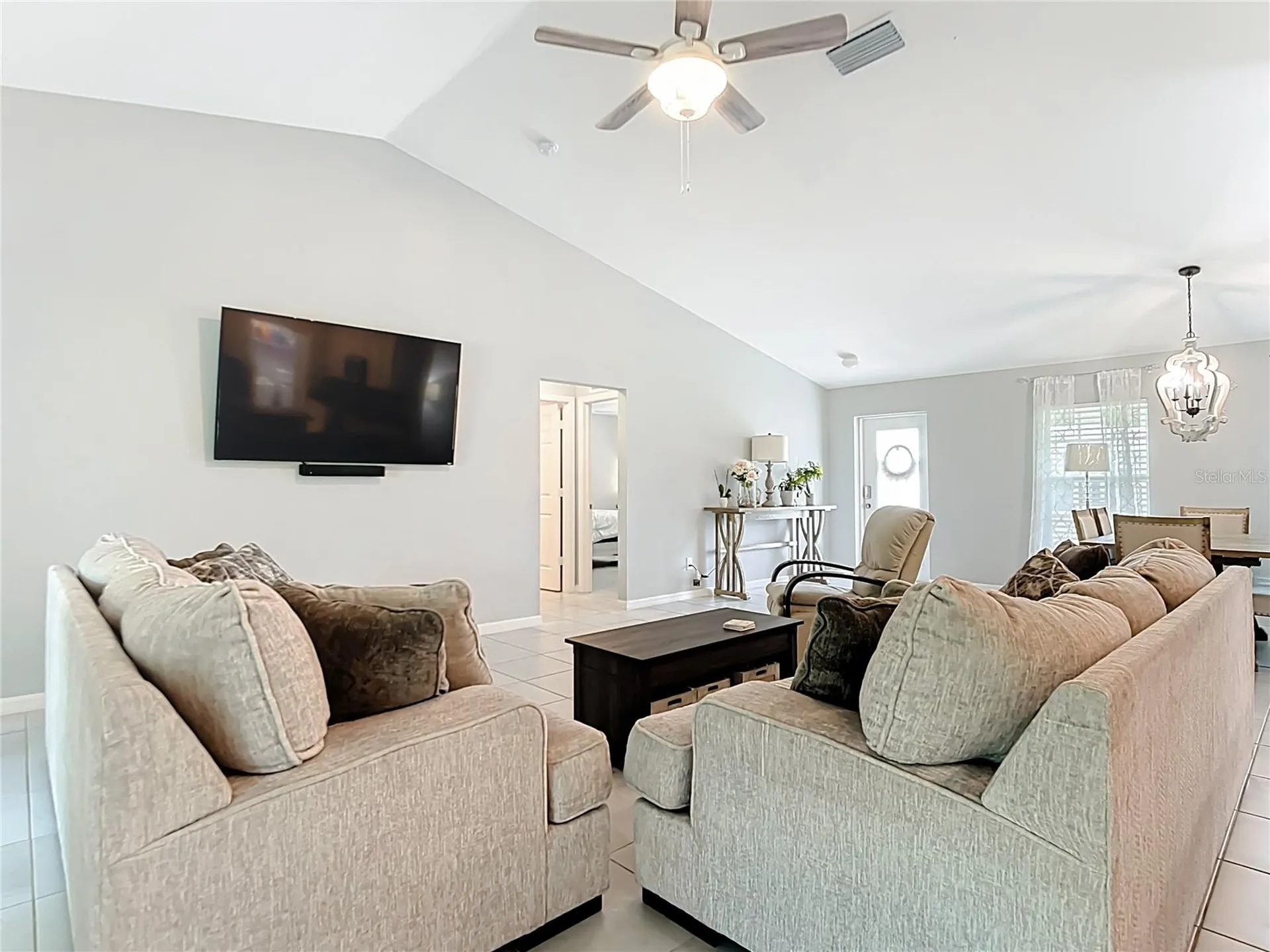 2713 Embassy Road North Port FL 34291