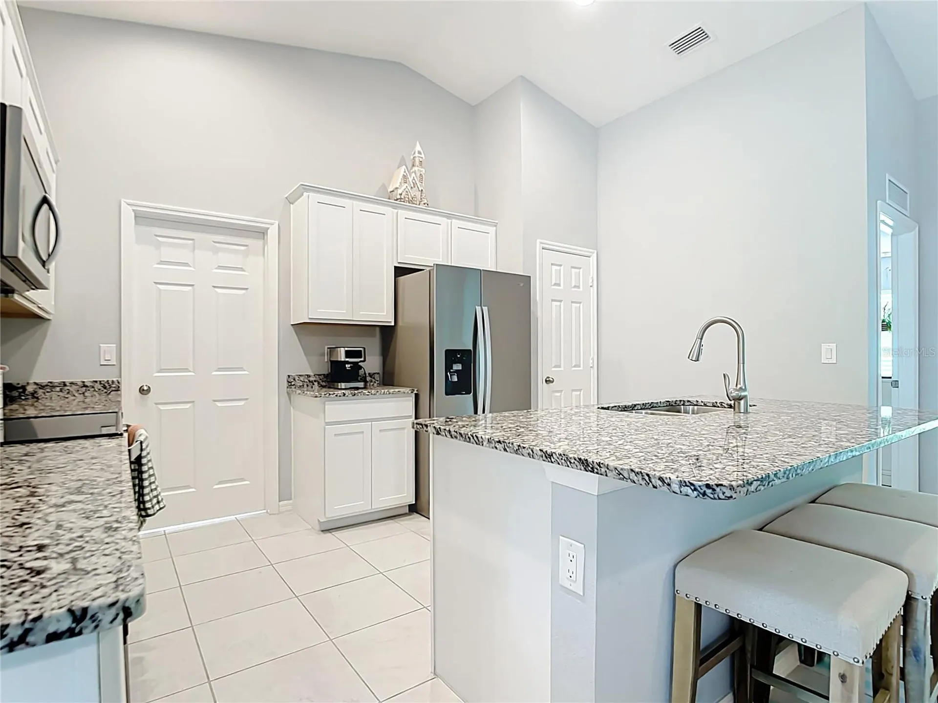 2713 Embassy Road North Port FL 34291