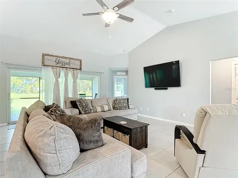 2713 Embassy Road North Port FL 34291