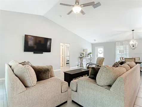 2713 Embassy Road North Port FL 34291