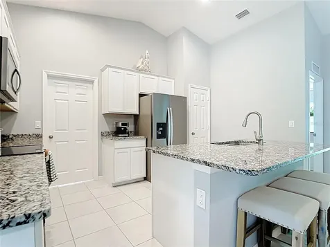 2713 Embassy Road North Port FL 34291