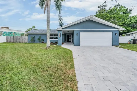 2700 Woodmere Court Clearwater FL 33761
