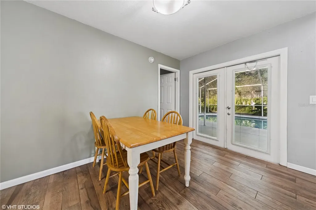 4907 Country Aire Lane Tampa FL 33624