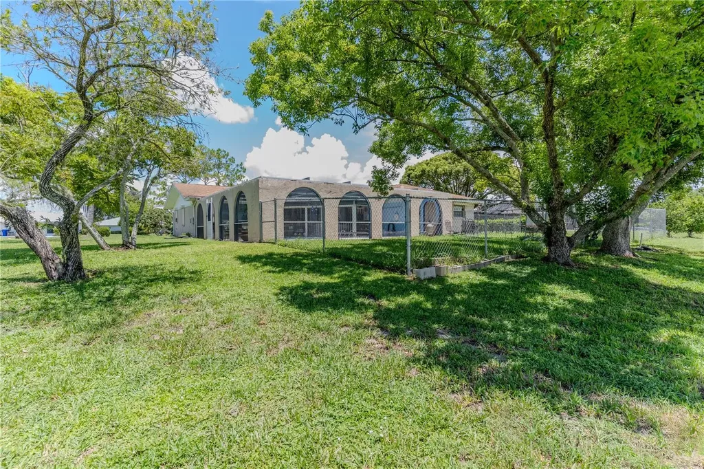 705 Glen Mar Court Sebring FL 33876