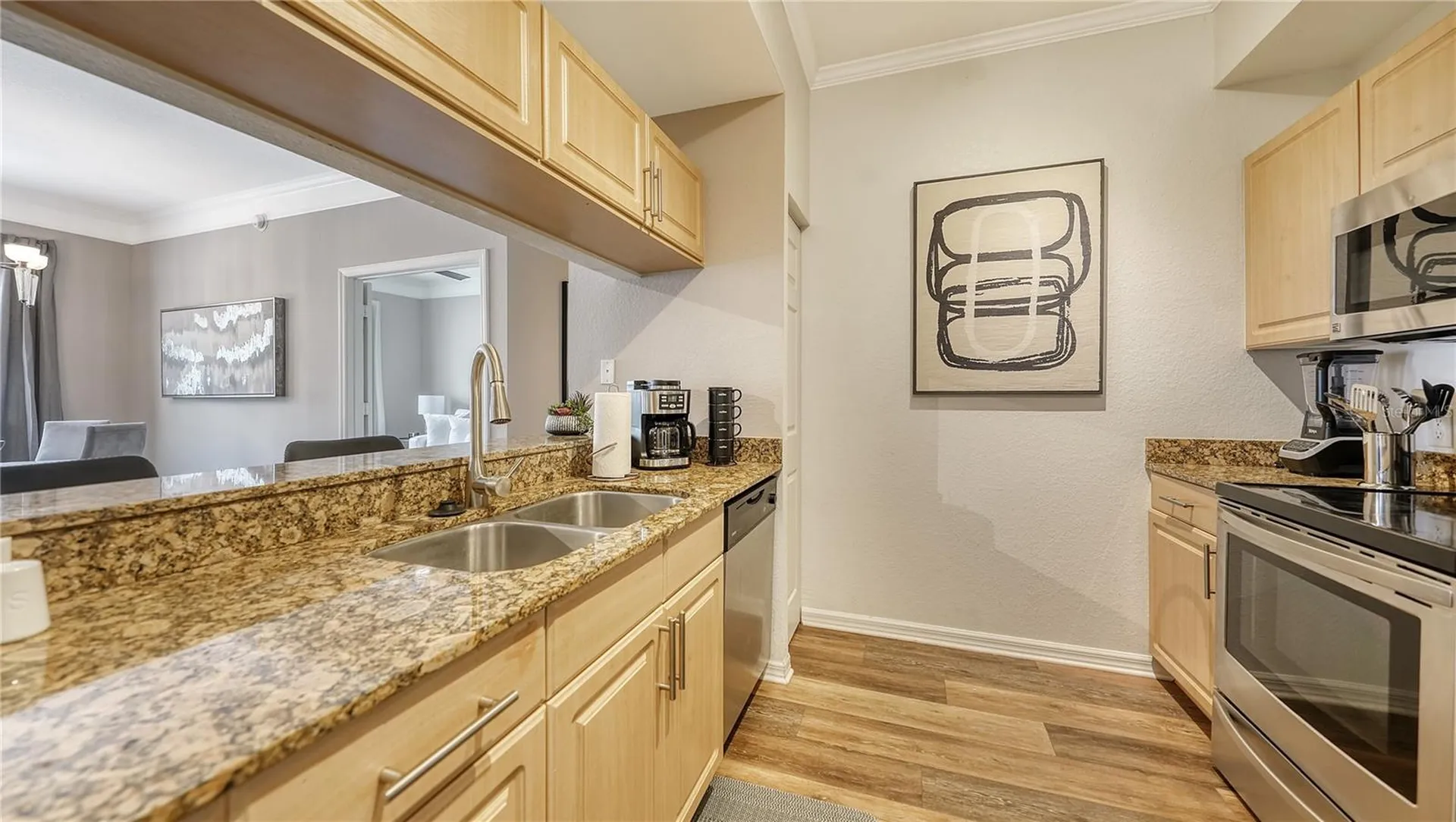 1064 N Tamiami Trail Sarasota FL 34236