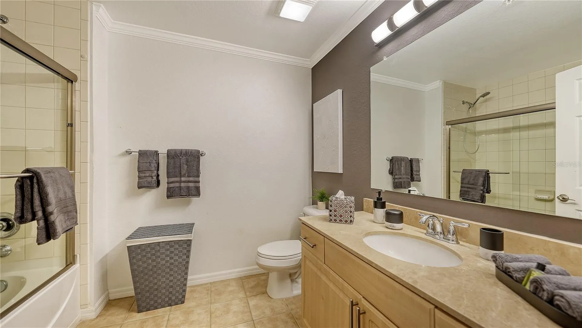 1064 N Tamiami Trail Sarasota FL 34236