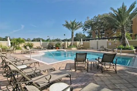 1064 N Tamiami Trail Sarasota FL 34236