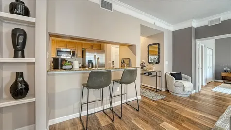 1064 N Tamiami Trail Sarasota FL 34236