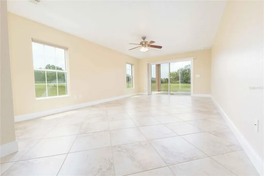 2679 NE 108th Lane Oxford FL 34484