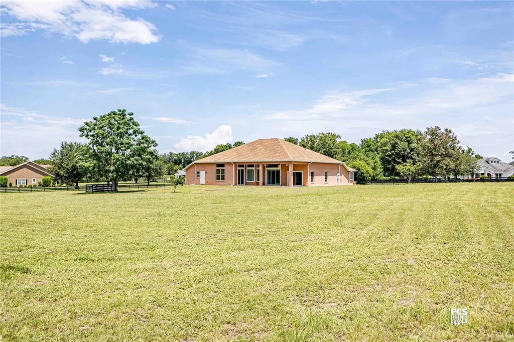 2679 NE 108th Lane Oxford FL 34484