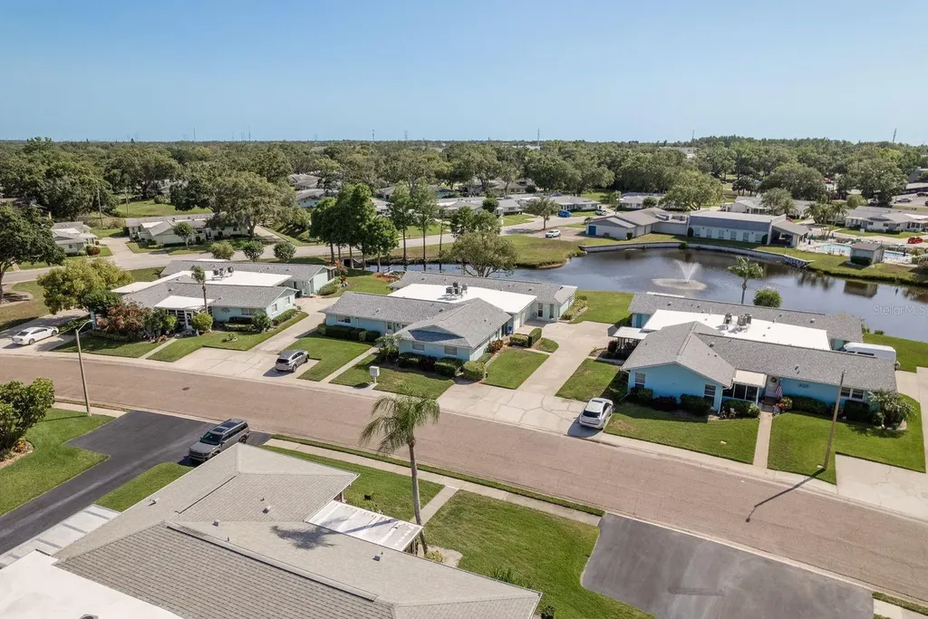 2738 Sherbrooke Lane Palm Harbor FL 34684