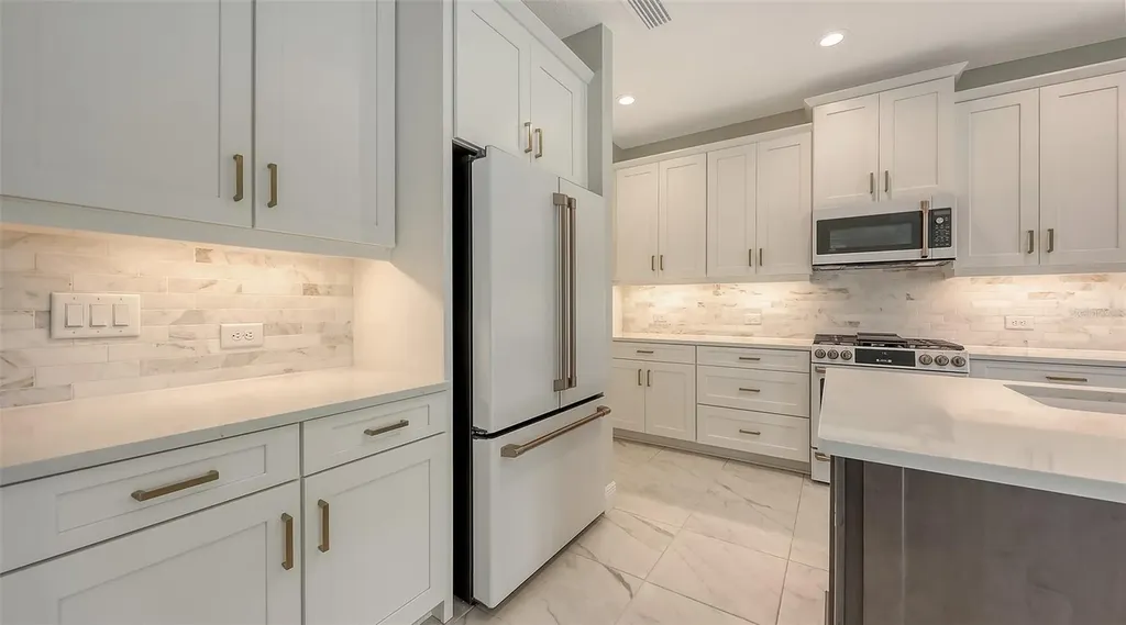 2250 Lady Palm Loop Bradenton FL 34212