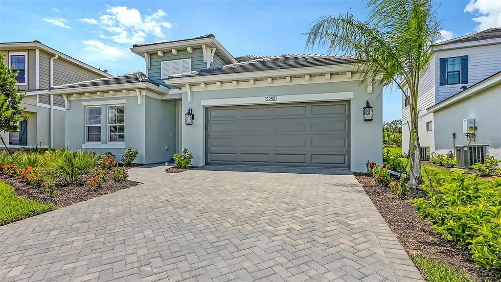 2250 Lady Palm Loop Bradenton FL 34212