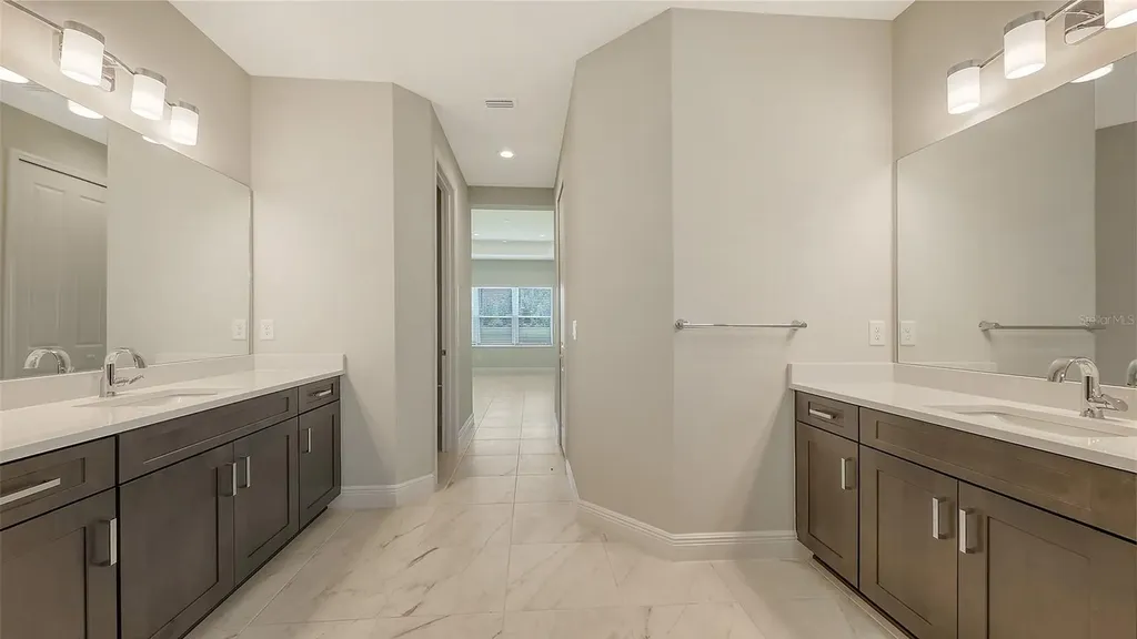 2250 Lady Palm Loop Bradenton FL 34212