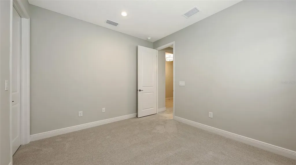 2250 Lady Palm Loop Bradenton FL 34212