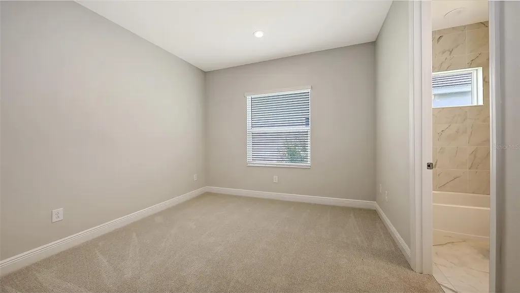 2250 Lady Palm Loop Bradenton FL 34212