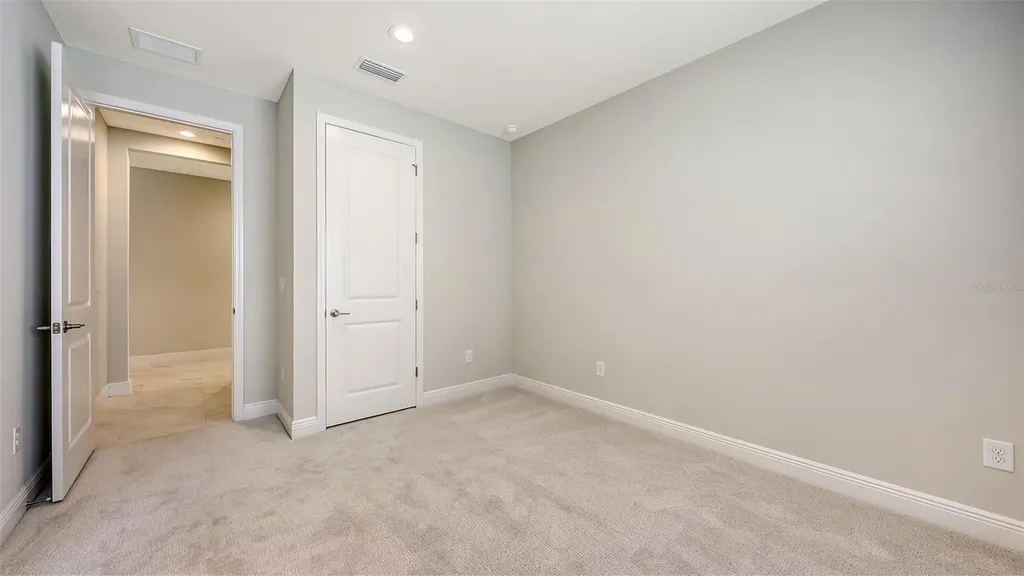2250 Lady Palm Loop Bradenton FL 34212
