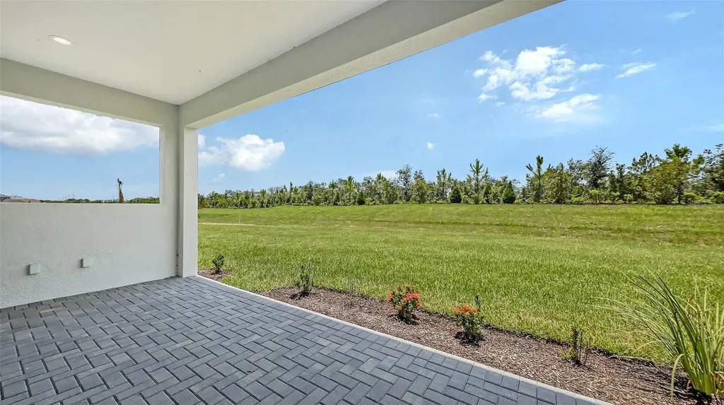 2250 Lady Palm Loop Bradenton FL 34212