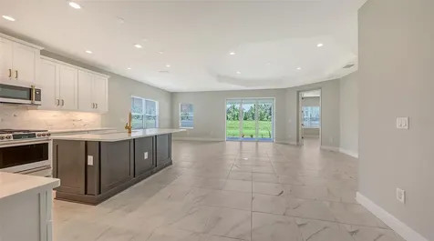 2250 Lady Palm Loop Bradenton FL 34212