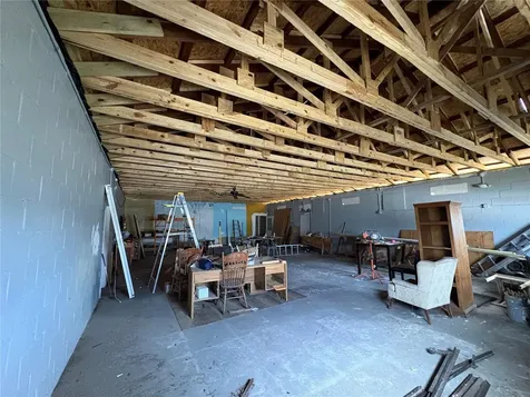 32 W 4th Street Apopka FL 32703