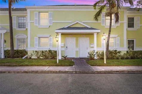 5026 Coquina Key Drive SE St Petersburg FL 33705