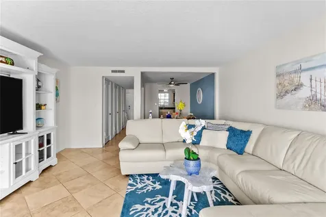 5026 Coquina Key Drive SE St Petersburg FL 33705