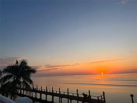 5026 Coquina Key Drive SE St Petersburg FL 33705