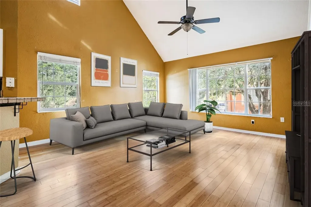 9156 Lake Chase Island Way Tampa FL 33626