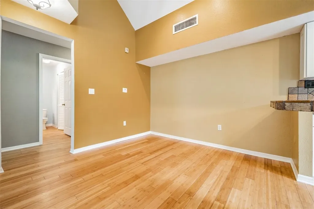 9156 Lake Chase Island Way Tampa FL 33626