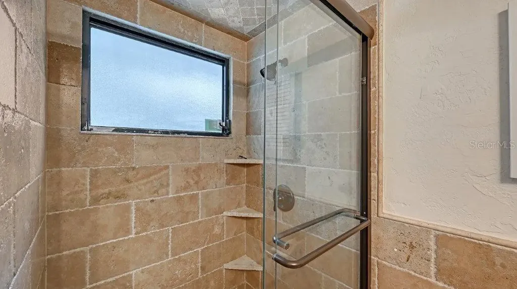 5222 Winding Way Sarasota FL 34242
