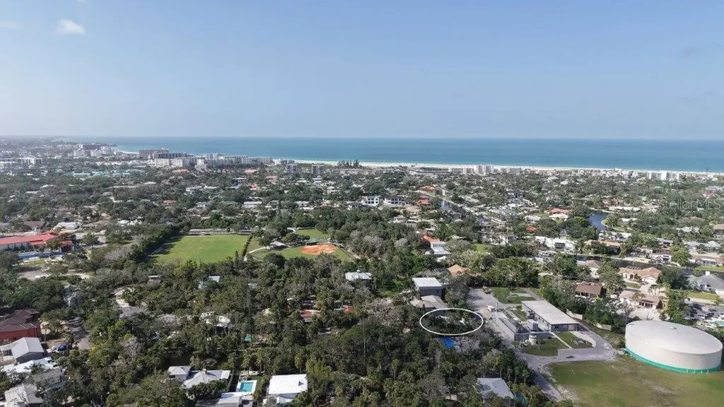 5222 Winding Way Sarasota FL 34242