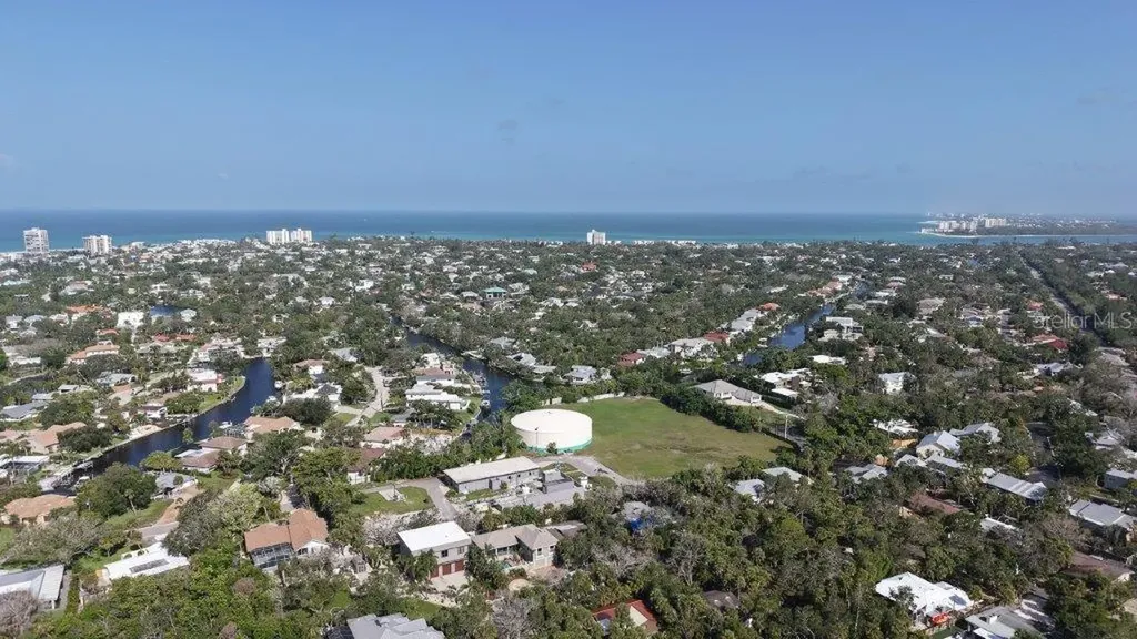 5222 Winding Way Sarasota FL 34242